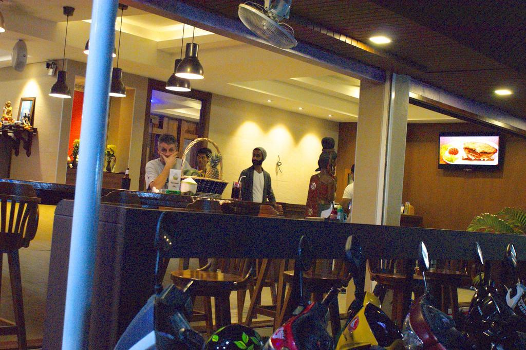 Orchid Resortel Patong Exteriör bild